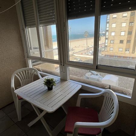 Balcon Del Sur En La Playa Grupo Ac Gestion Apartment Cadiz Luaran gambar